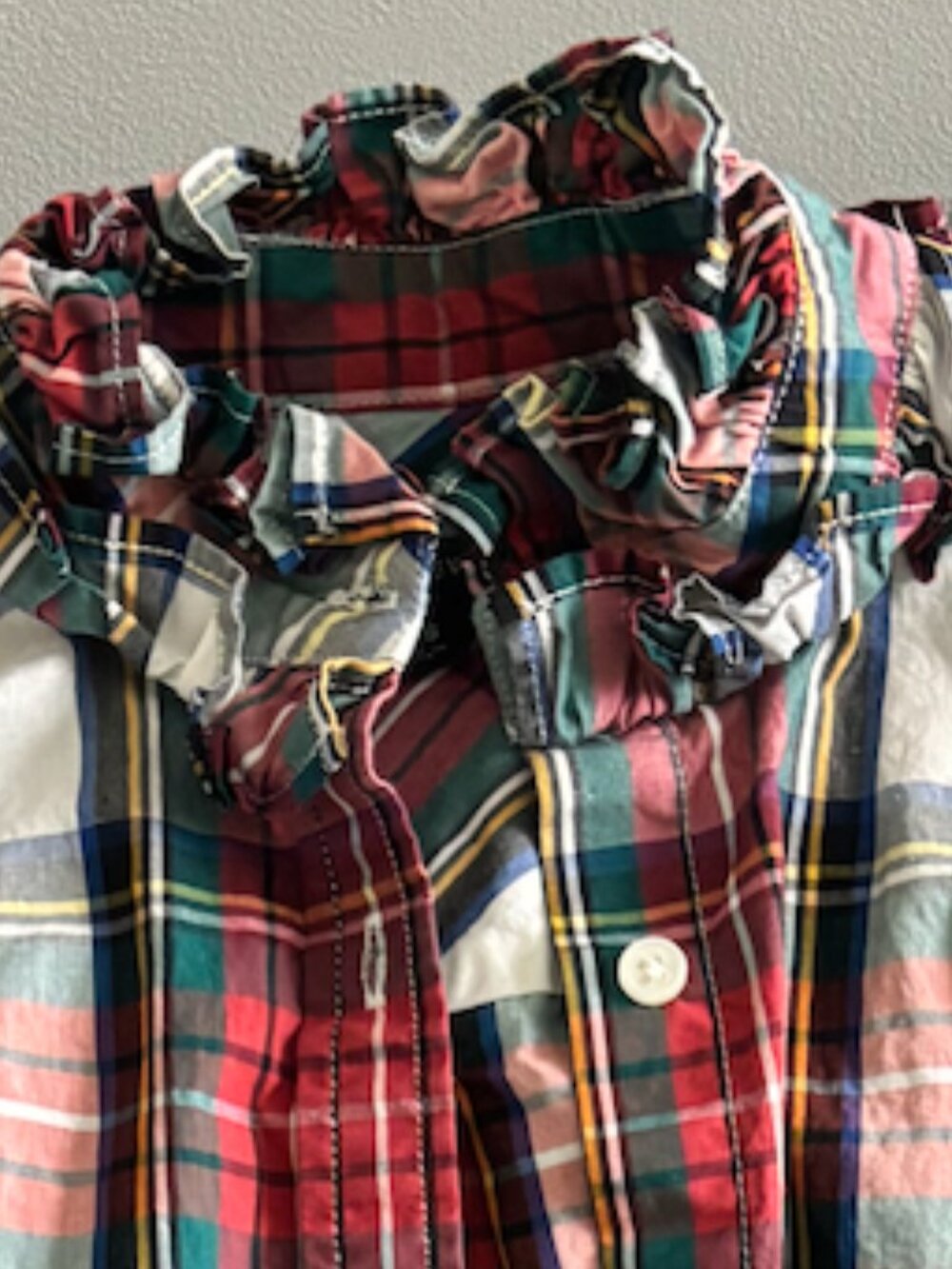 JCREW PLAID RUFFLE NECK BLOUSE • XS - Picture 2 of 6